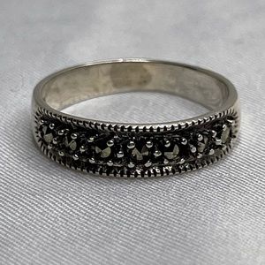 Sterling Silver 925 Marcasite Art Deco Black Stone Band Ring
